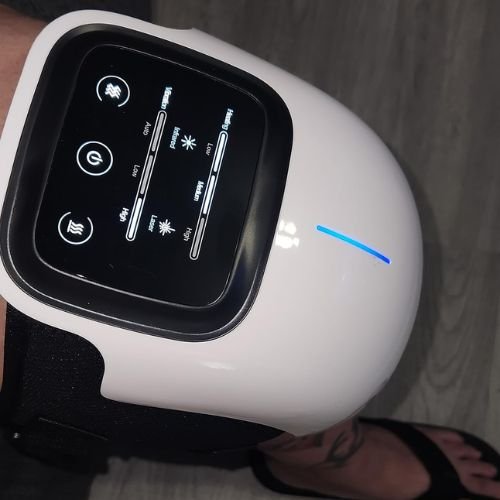 Customer using Norlume Therapy Wrap